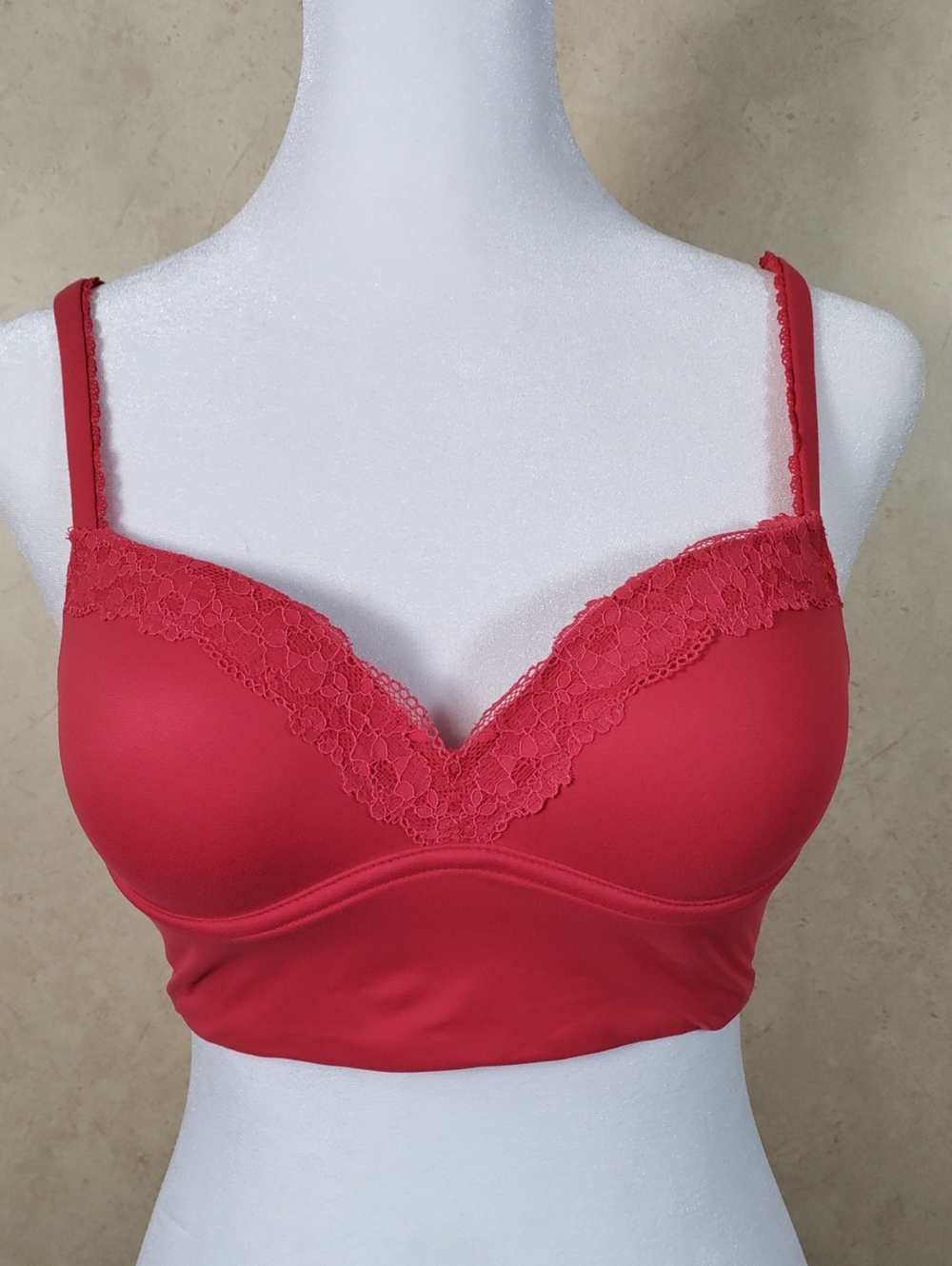 H191 Victoria's Secret Red Padded No Wire Bra 32B